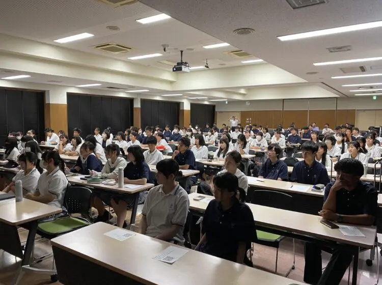 SSH探究教育　信州大学教授による特別講義「だまされる心の心理学」