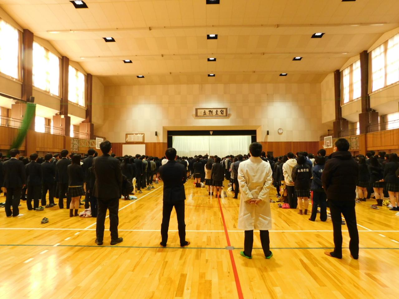 生徒総会・終業式が行われました