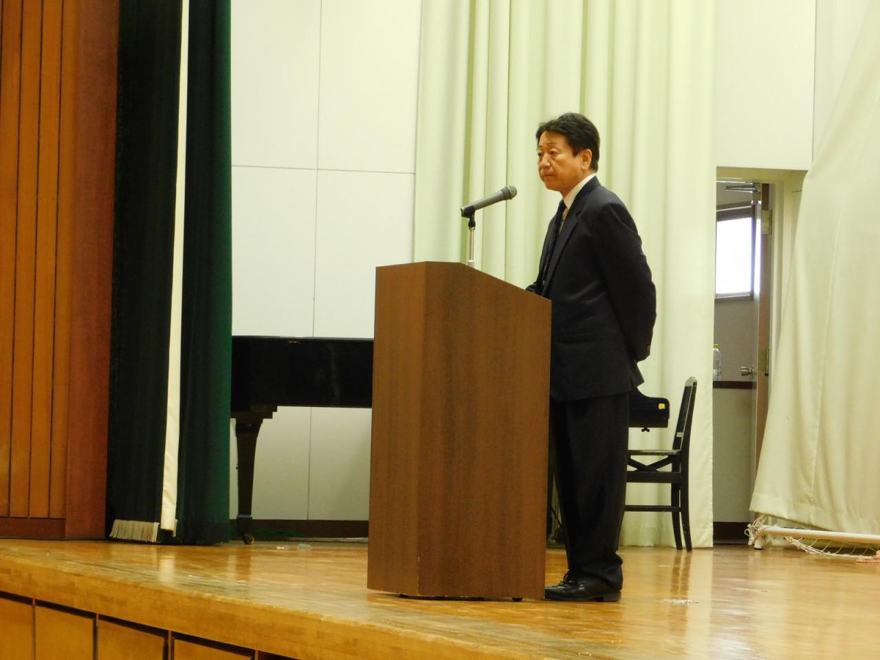 生徒総会・終業式が行われました