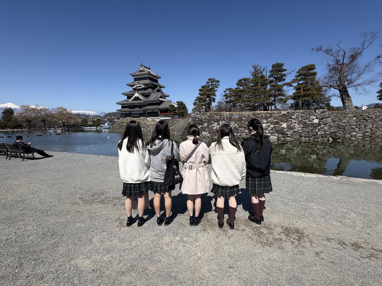 商業科の生徒がフィールドワークに出かけました