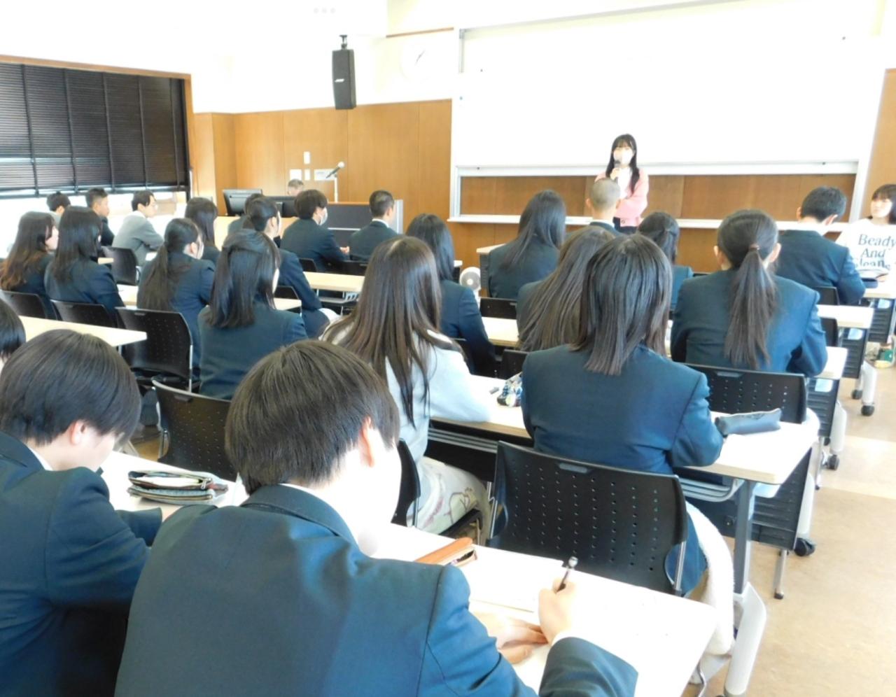 合格体験講話を行いました