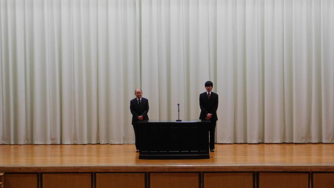 3学期終業式・離任式が行われました