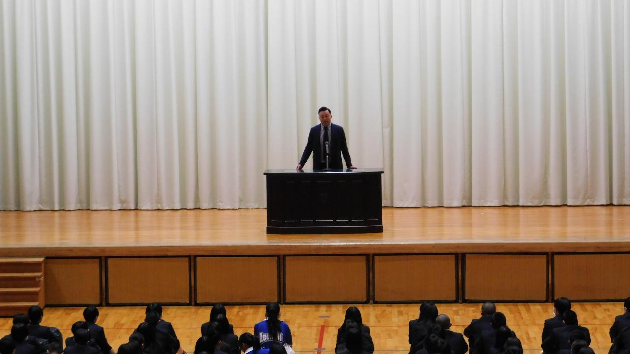 3学期終業式・離任式が行われました