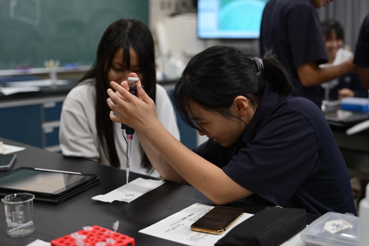 SSH探究教育　特別講座【生物学×社会問題】を開催