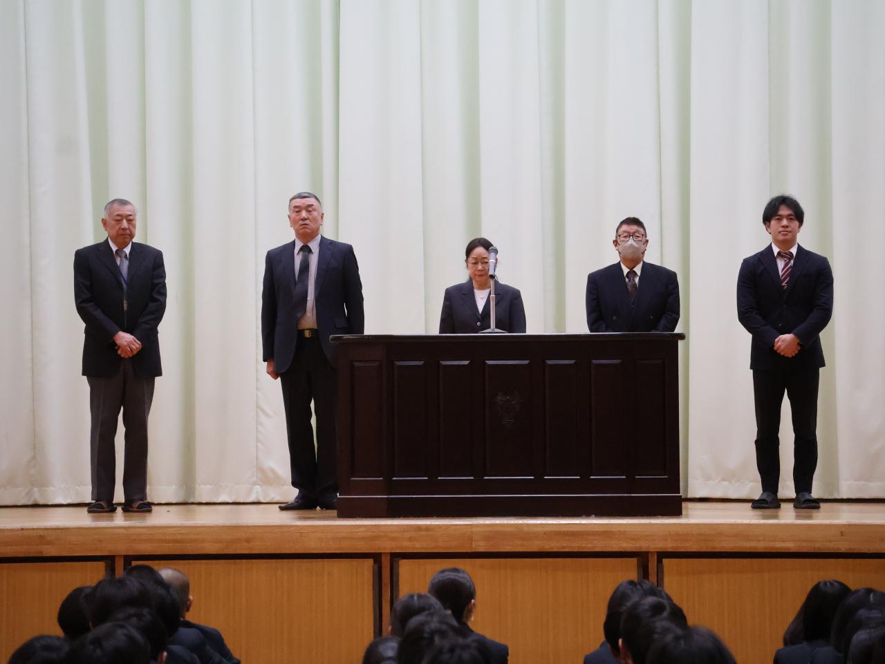 3学期終業式・離任式が行われました