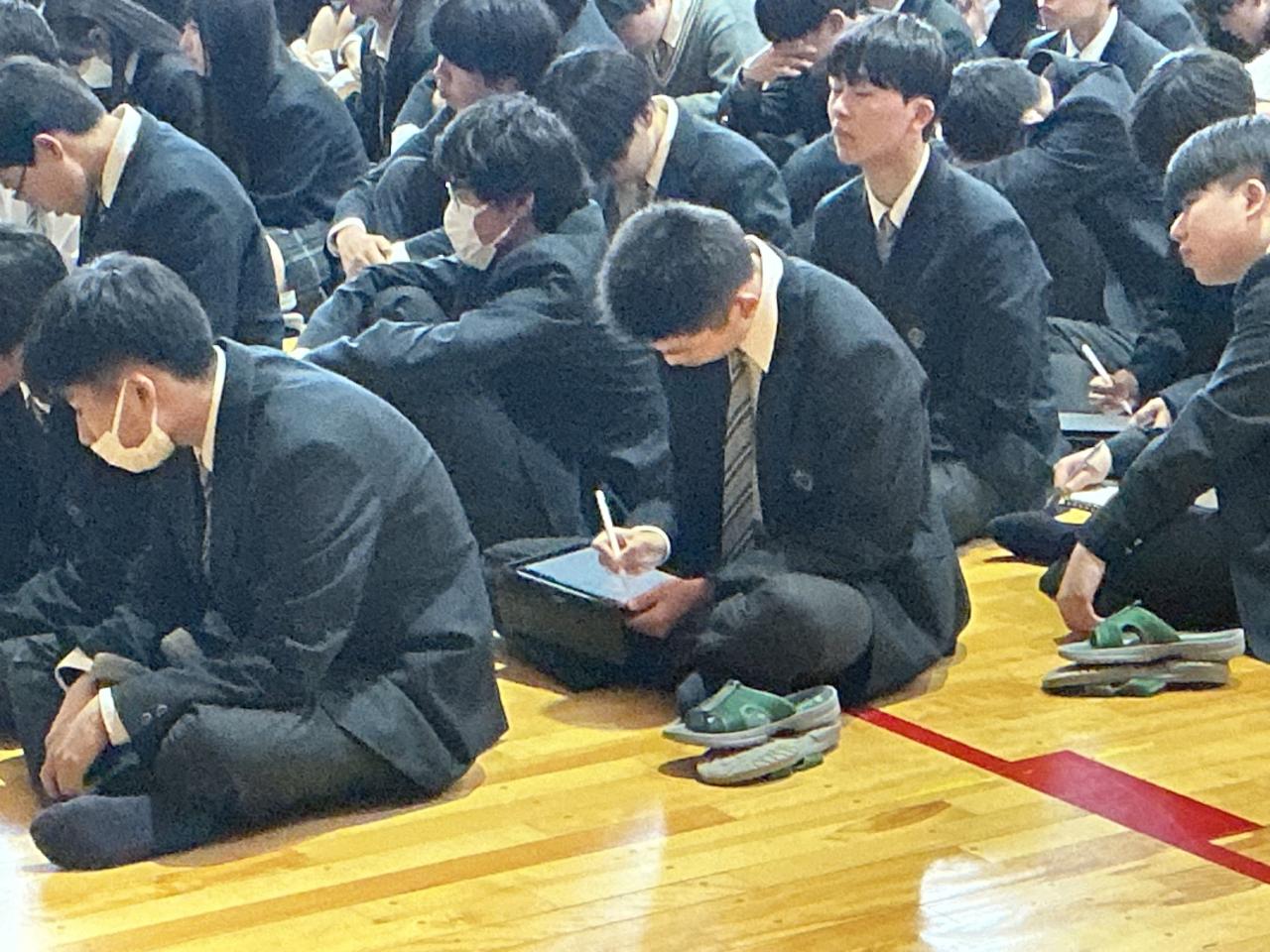 SSH探究教育　SSHデータサイエンス講演会を行いました