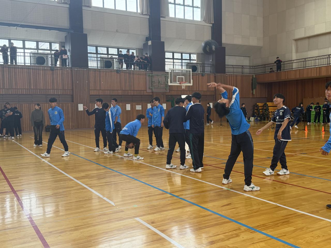 総合コースの専攻体育の授業にてフィジカル測定を行いました