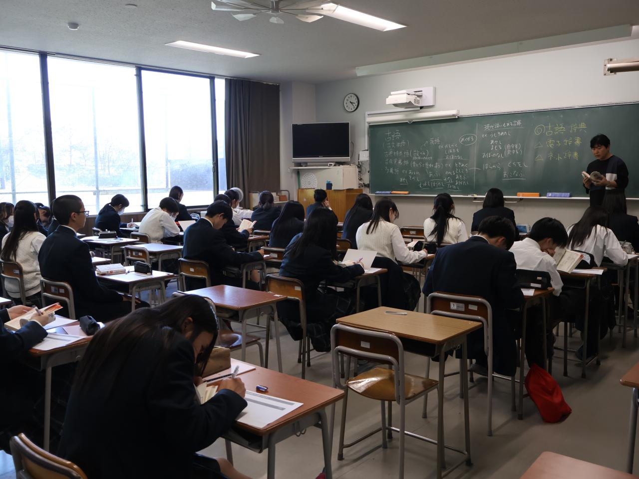 SSH探究教育 1年生のSSH授業がスタート