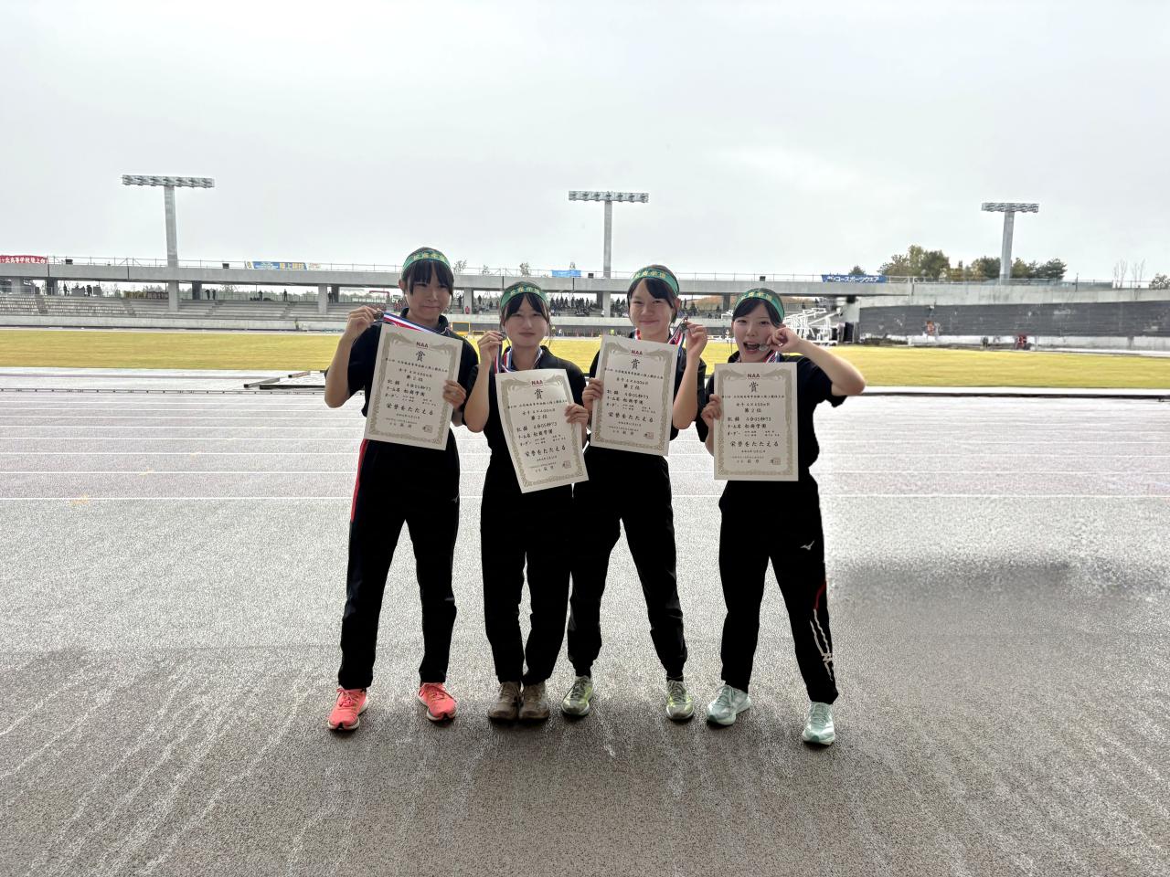 【陸上競技部】女子4×400mリレー準優勝!北信越新人大会で健闘